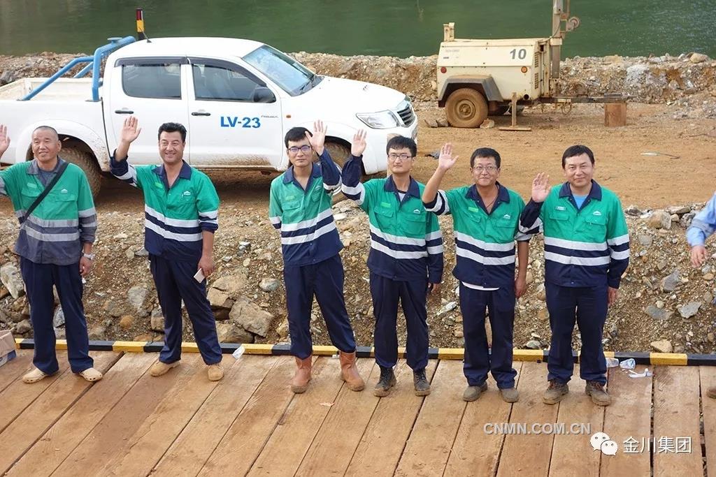 2016年11月25日,印尼金川WP&RKA紅土鎳礦項目正式在奧比島上開工建設。該項目被國家發改委列入中國—印尼“一帶一路”政府間國際產能合作重點項目,也是國家提出“一帶一路”倡議以來甘肅省首個開工建設的境外項目。